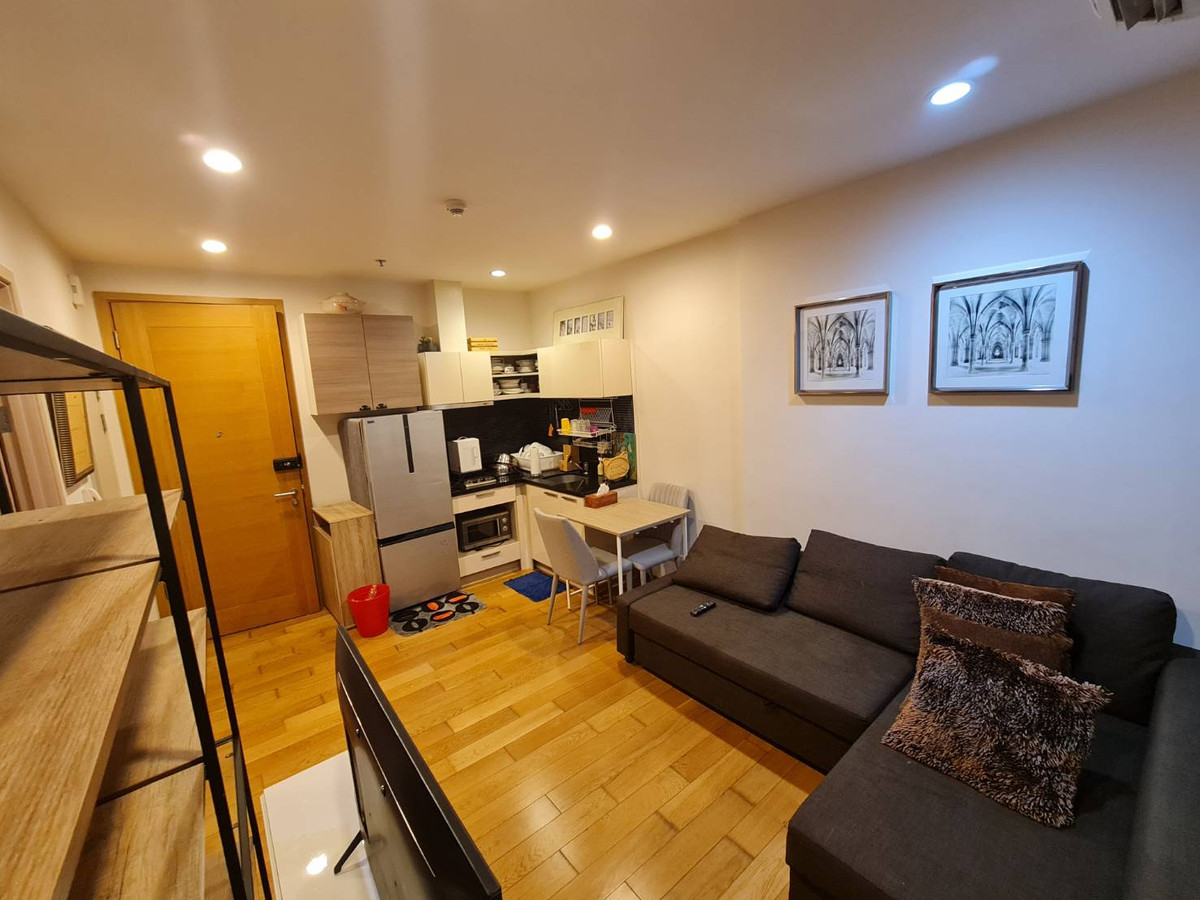 ให้เช่าคอนโดวงเวียนใหญ่ เจริญนคร : OMG530  [ ฟิวส์ สาทร - ตากสิน ]  ห้องแต่งครบ 1 ห้องนอน - ว่าง 1 มี.ค. 69