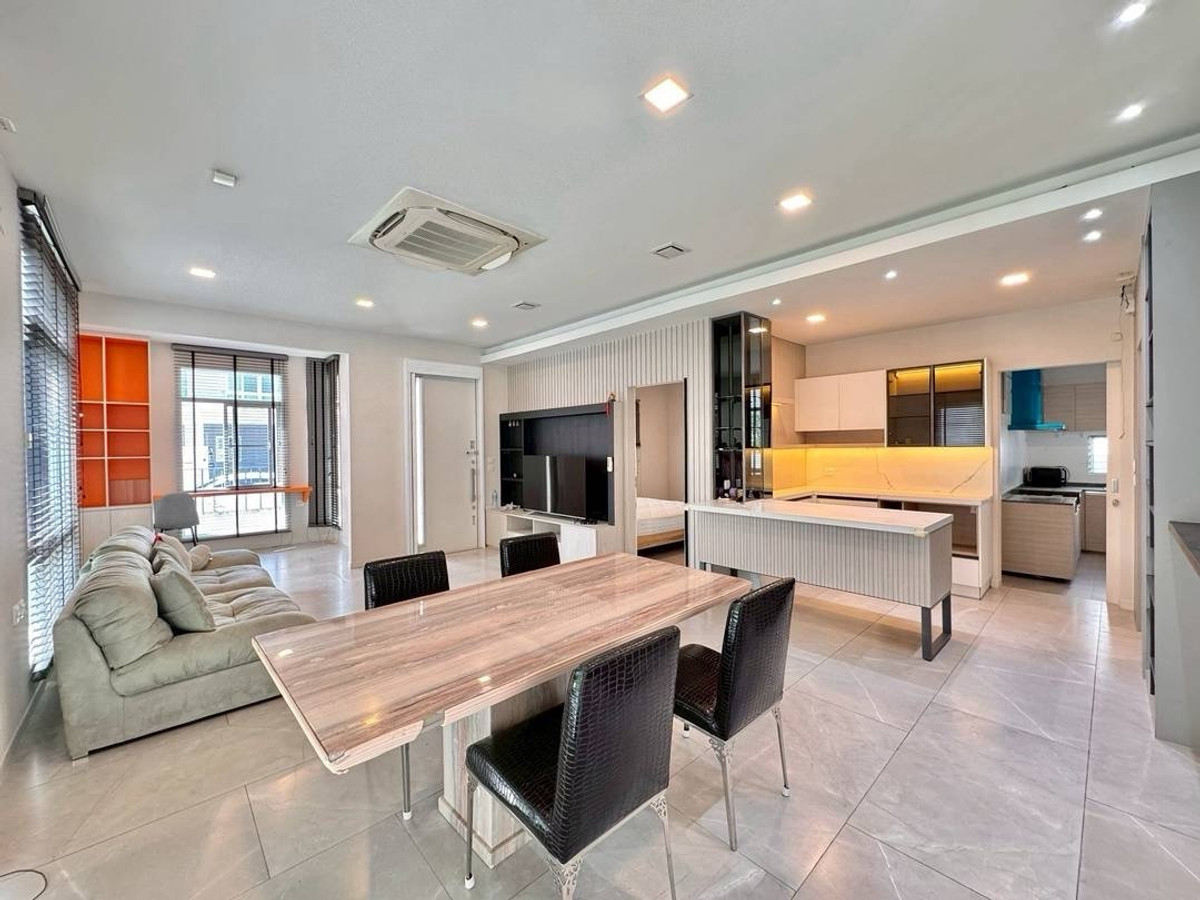 ให้เช่าบ้านลาดกระบัง สุวรรณภูมิ : 💥ForRent💥4Bed + 1Maid • Mantana Bangna-Wongwaen 🏡 Near Mega Bangna ‼️ Fully Furnished ‼️