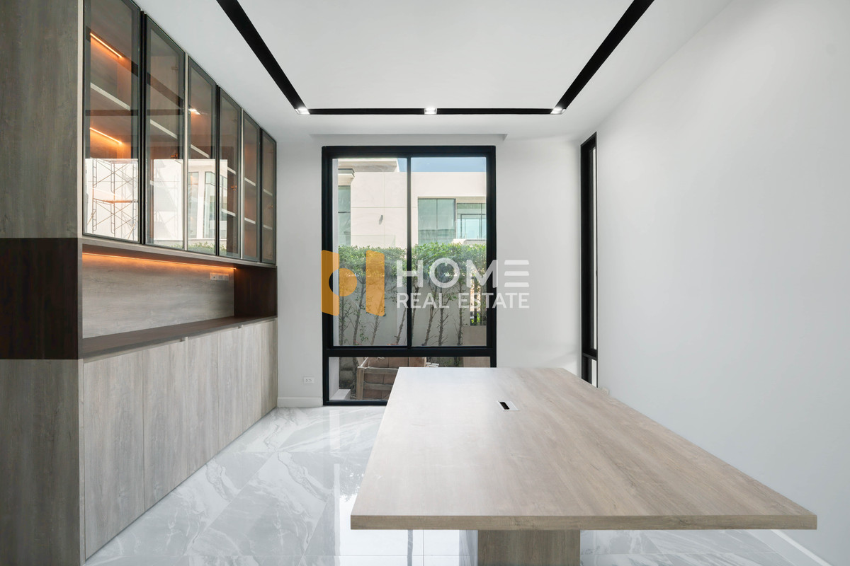 ขายบ้านเกษตรศาสตร์ รัชโยธิน : บ้านแปลงมุม ใกล้ BTS เพียง 500 ม. ✨ บ้านพร้อมที่ดิน เดอะ มาสเตอร์ เอกมัย - รามอินทรา / 5 ห้องนอน (ขาย), House with land The Master Ekkamai - Ramintra / 5 Bedrooms (FOR SALE) TPM335