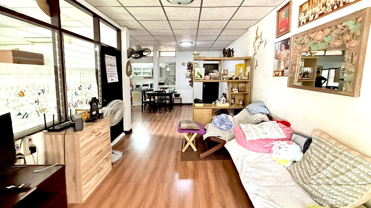 ขายทาวน์โฮมลาดพร้าว101 แฮปปี้แลนด์ : ทาวน์เฮาส์ ประชากรไทย ลาดพร้าว 93 / 4 ห้องนอน (ขาย), Townhouse Thai Population Ladprao 93 (FOR SALE) FAHS034