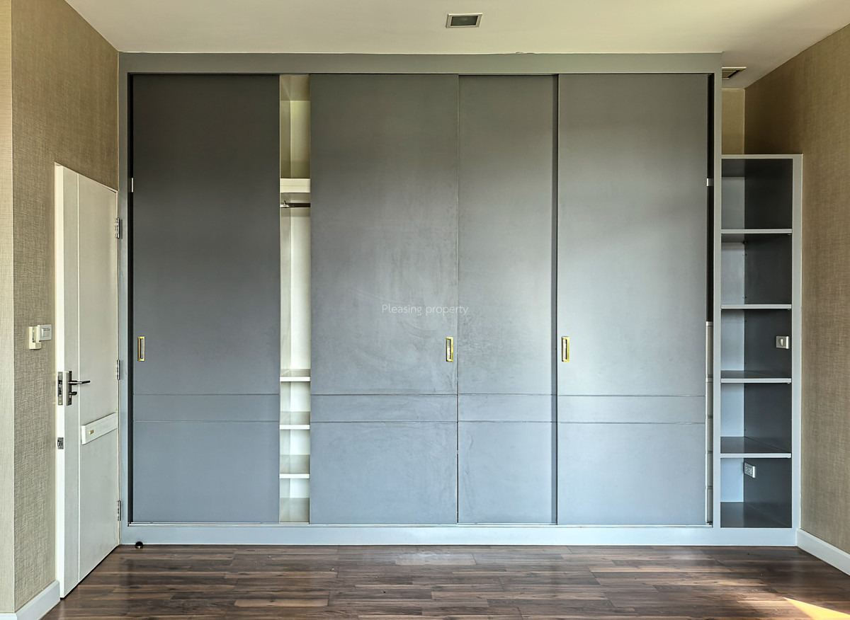 ขายบ้านลาดกระบัง สุวรรณภูมิ : บ้านเดี่ยว ร่มรื่น ใกล้อ่อนนุช จอดรถได้ 6 คัน