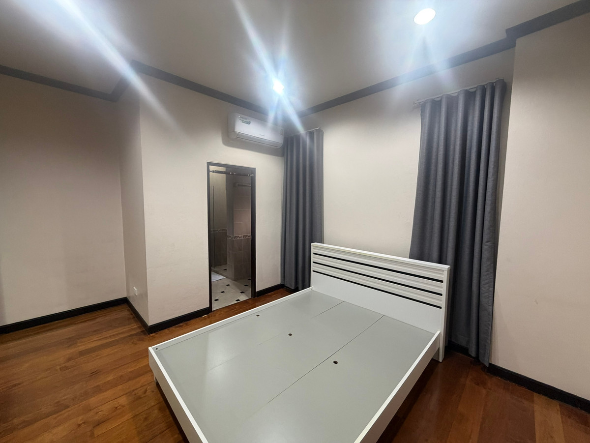 ให้เช่าบ้านสุขุมวิท อโศก ทองหล่อ : ให้เช่าบ้านใหญ่ ใกล้เอกมัย ทองหล่อ เลี้ยงสัตว์ขนาดเล็กได้ ในซอยปรีดีพนมยงค์ 25  	