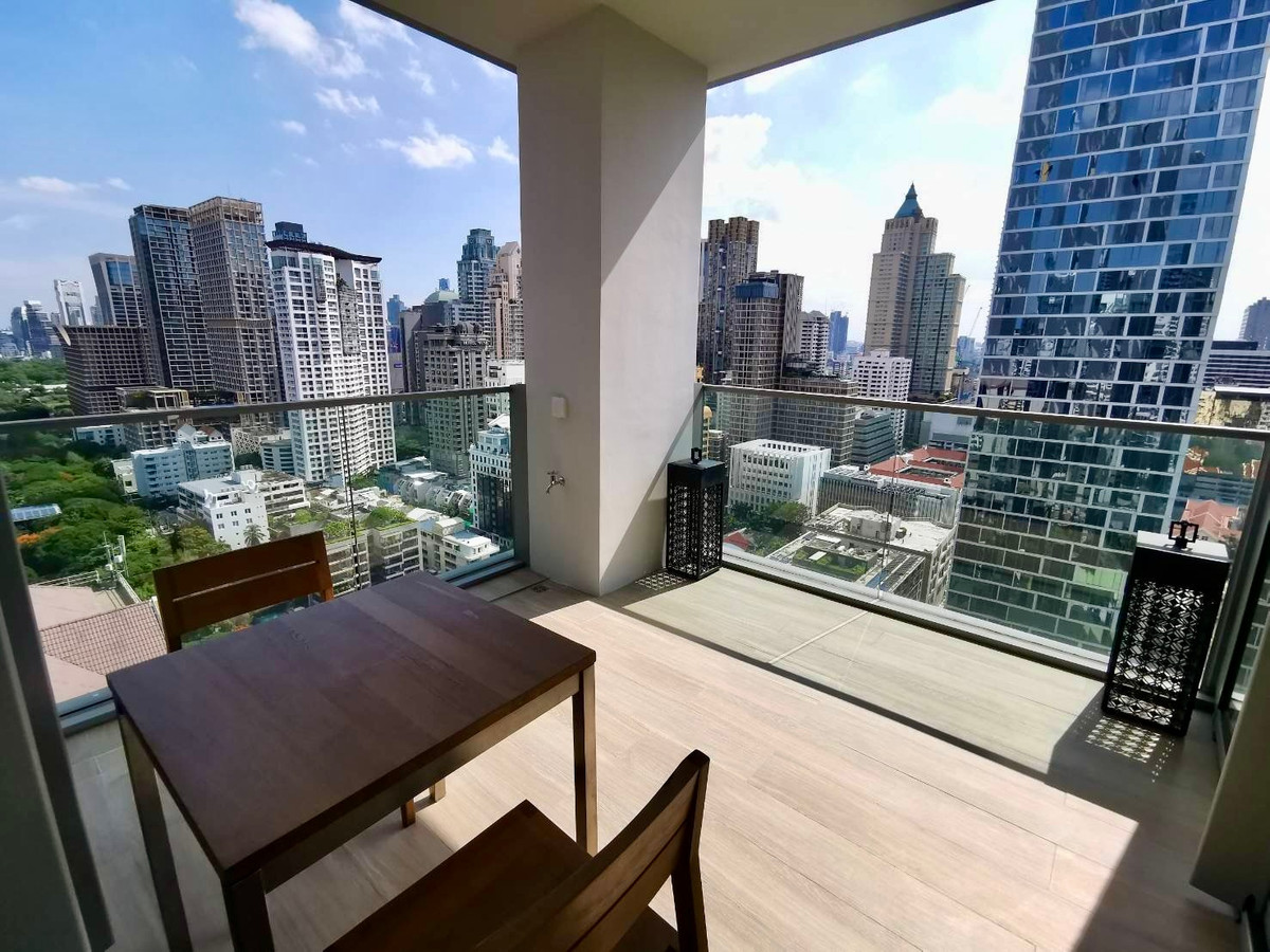 For SaleCondoWitthayu, Chidlom, Langsuan, Ploenchit : Tonson One Residence Penthouse: 3bed 3bath + maid 254.12sqm 158,000,000 Am: 0656199198