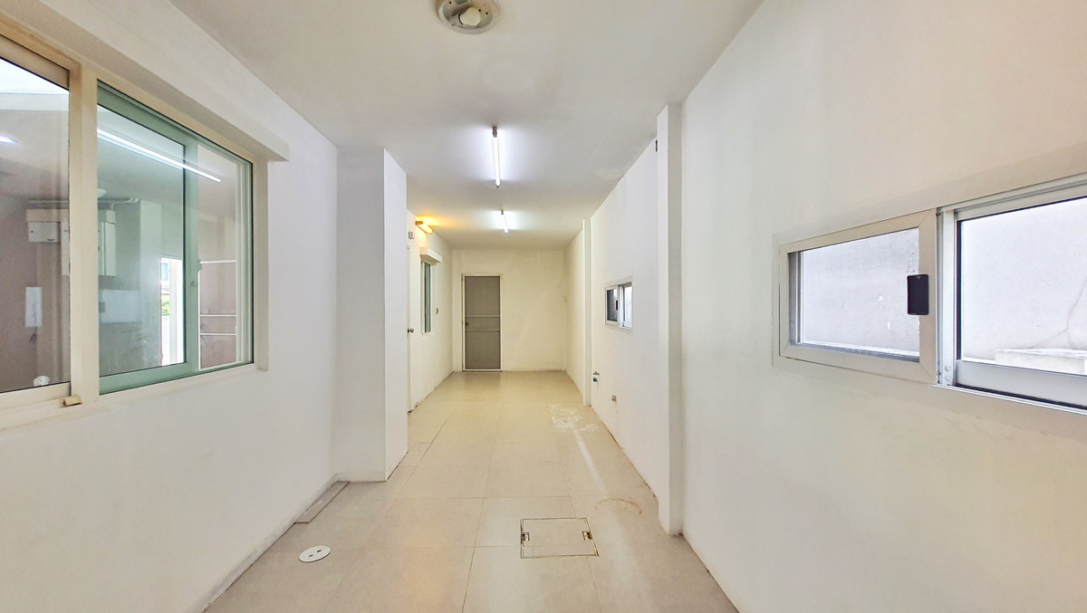 ขายบ้านพระราม 5 ราชพฤกษ์ บางกรวย : ขายด่วนบ้านเดี่ยว 3 ชั้น หลังริม MIND ปิ่นเกล้า-จรัญ 5 ห้องนอน 5 ห้องน้ำ พื้นที่เยอะ ต่อเติมครบพร้อมอยู่ ใกล้ทางด่วนศรีรัช คุ้มมาก 