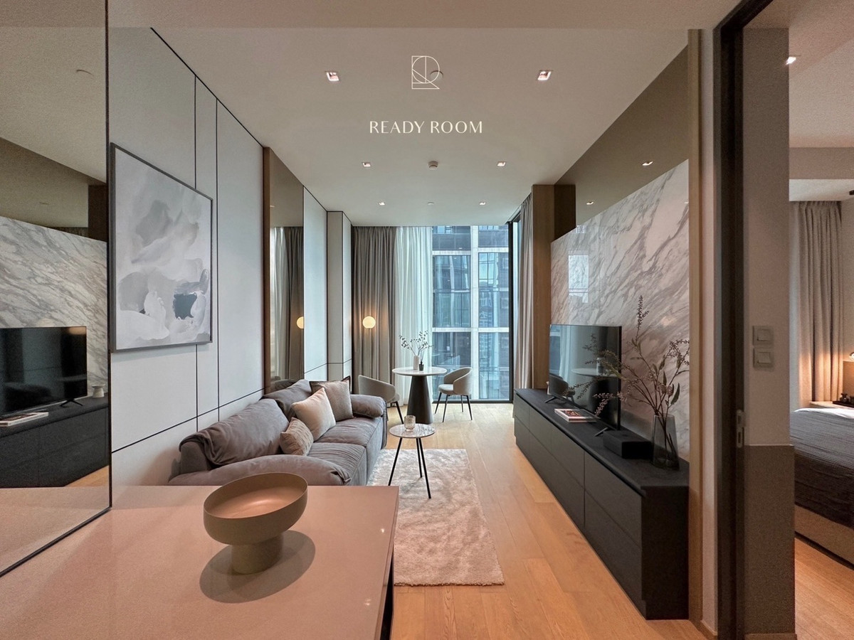 For RentCondoWitthayu, Chidlom, Langsuan, Ploenchit : 1 Bedroom Condo for Rent at 28 Chidlom Prime Location Near Central Chidlom Walk to BTS