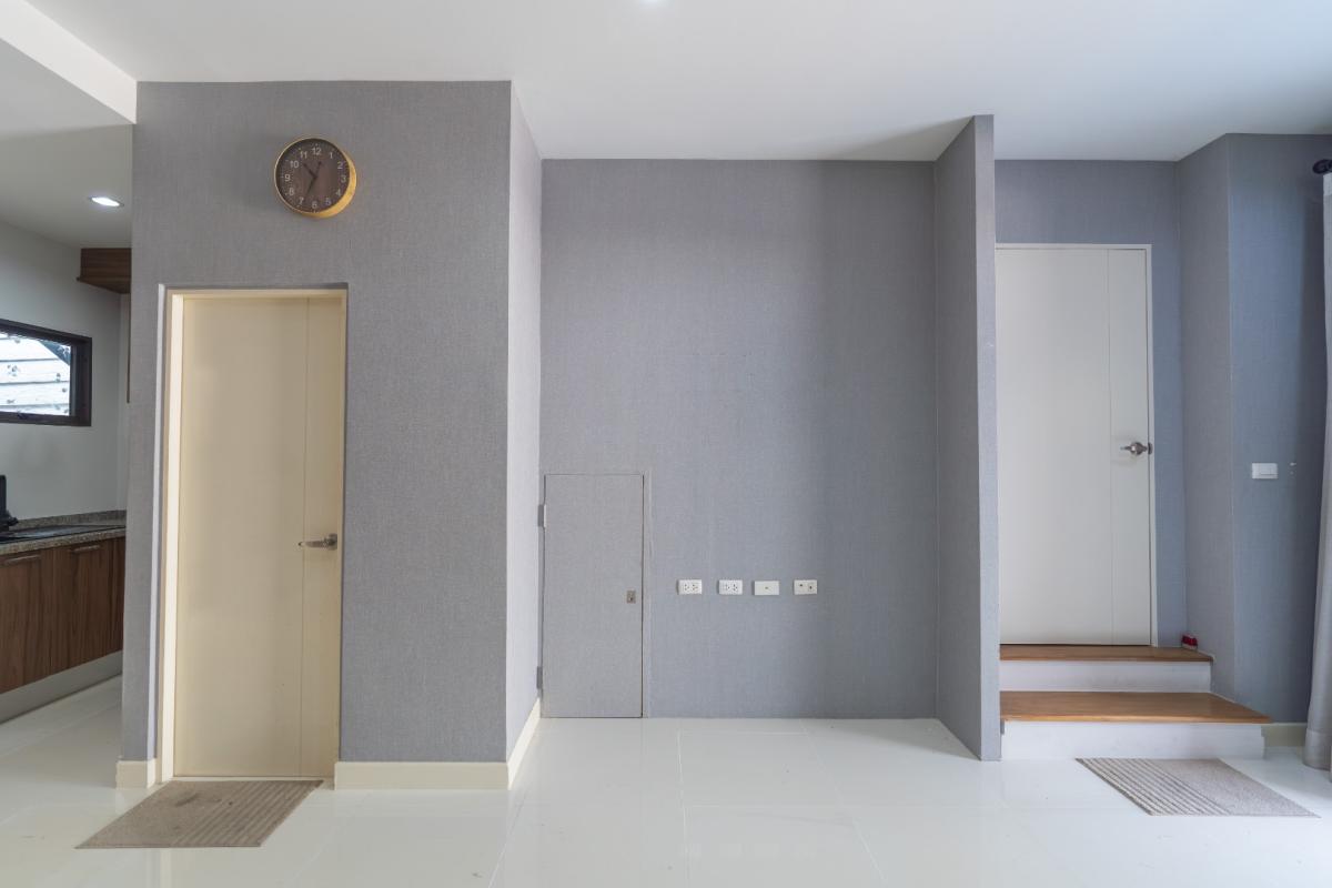 For RentHousePattanakan, Srinakarin : 🔥For Rent Immediately🔥 Baan Klang Muang The Edition Rama 9 - Bangkok Kreetha, 3 bedrooms, 3 bathrooms. Brand new house, excellent condition, convenient location, ready to move in❗