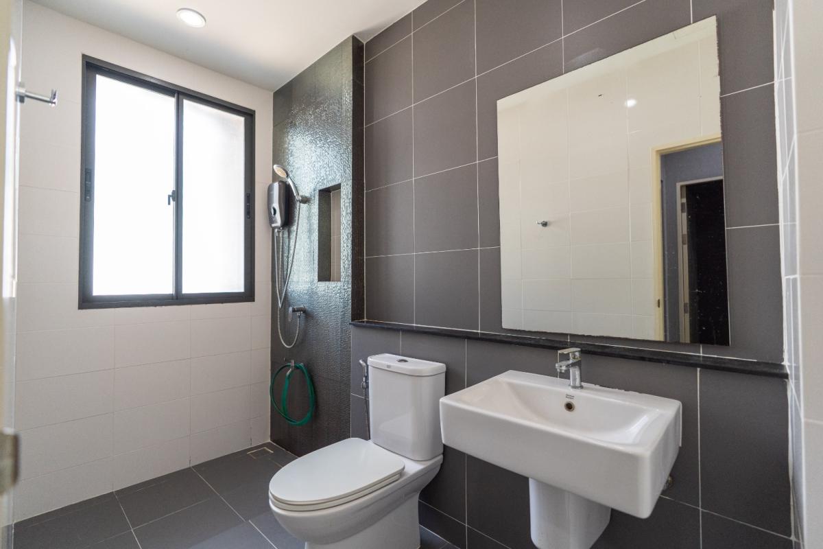 For RentHousePattanakan, Srinakarin : 🔥For Rent Immediately🔥 Baan Klang Muang The Edition Rama 9 - Bangkok Kreetha, 3 bedrooms, 3 bathrooms. Brand new house, excellent condition, convenient location, ready to move in❗