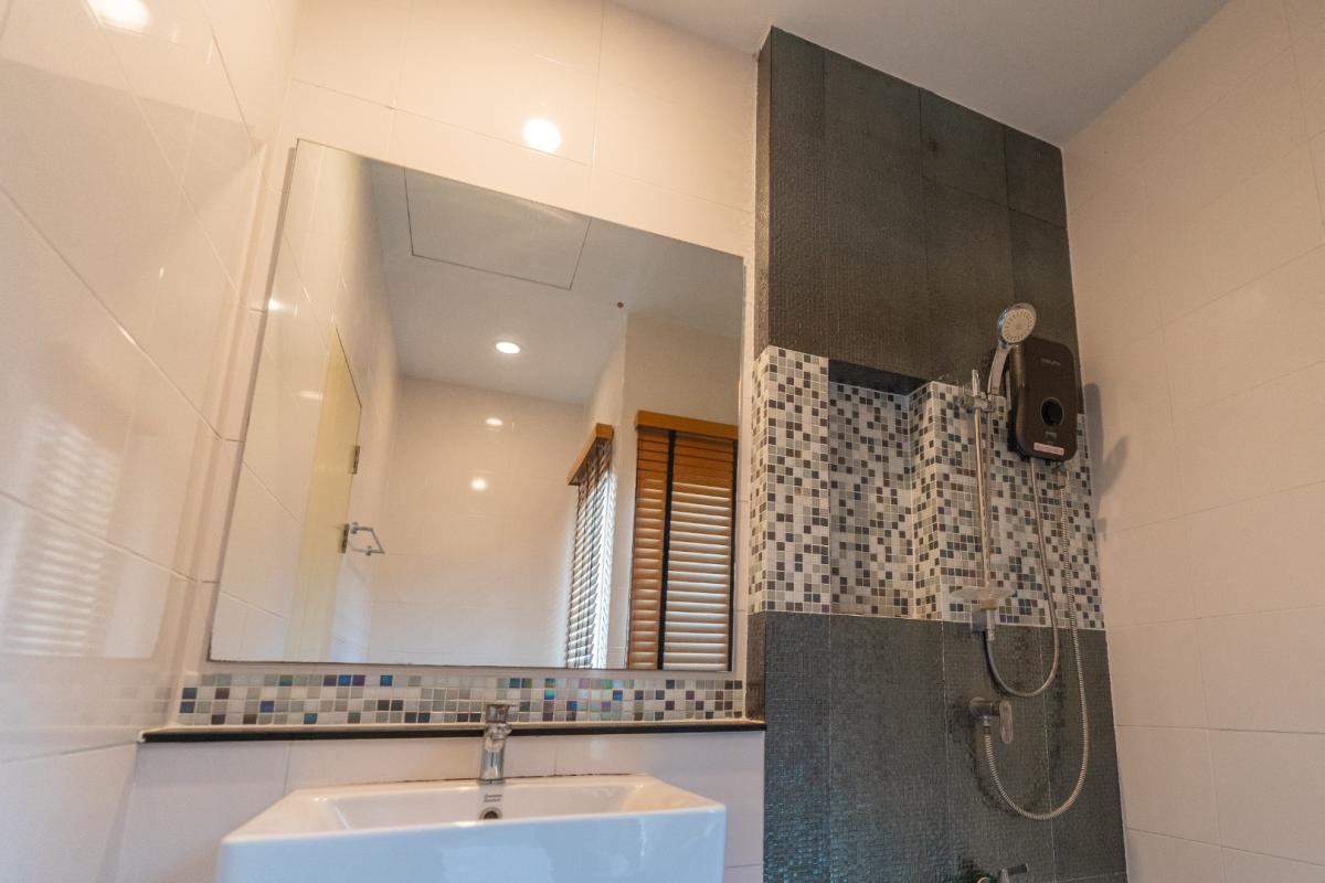 For RentHousePattanakan, Srinakarin : 🔥For Rent Immediately🔥 Baan Klang Muang The Edition Rama 9 - Bangkok Kreetha, 3 bedrooms, 3 bathrooms. Brand new house, excellent condition, convenient location, ready to move in❗