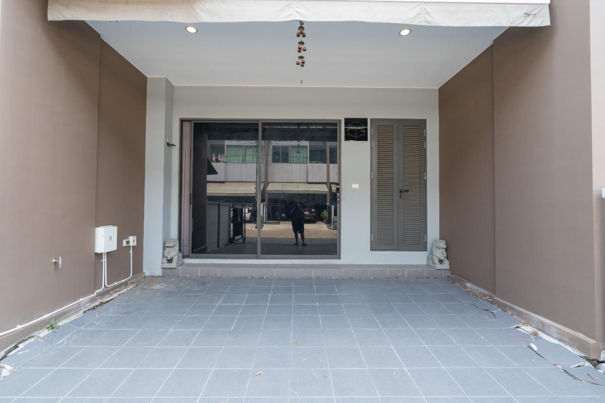 For RentHousePattanakan, Srinakarin : 🔥For Rent Immediately🔥 Baan Klang Muang The Edition Rama 9 - Bangkok Kreetha, 3 bedrooms, 3 bathrooms. Brand new house, excellent condition, convenient location, ready to move in❗