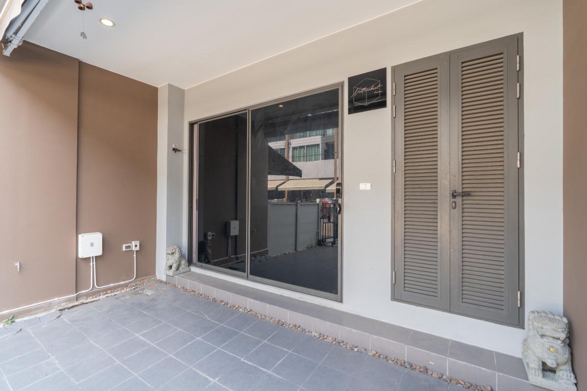 For RentHousePattanakan, Srinakarin : 🔥For Rent Immediately🔥 Baan Klang Muang The Edition Rama 9 - Bangkok Kreetha, 3 bedrooms, 3 bathrooms. Brand new house, excellent condition, convenient location, ready to move in❗