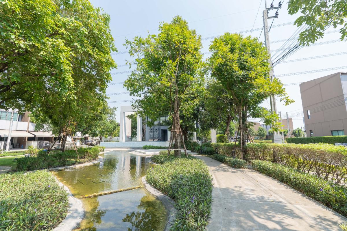 For RentHousePattanakan, Srinakarin : 🔥For Rent Immediately🔥 Baan Klang Muang The Edition Rama 9 - Bangkok Kreetha, 3 bedrooms, 3 bathrooms. Brand new house, excellent condition, convenient location, ready to move in❗