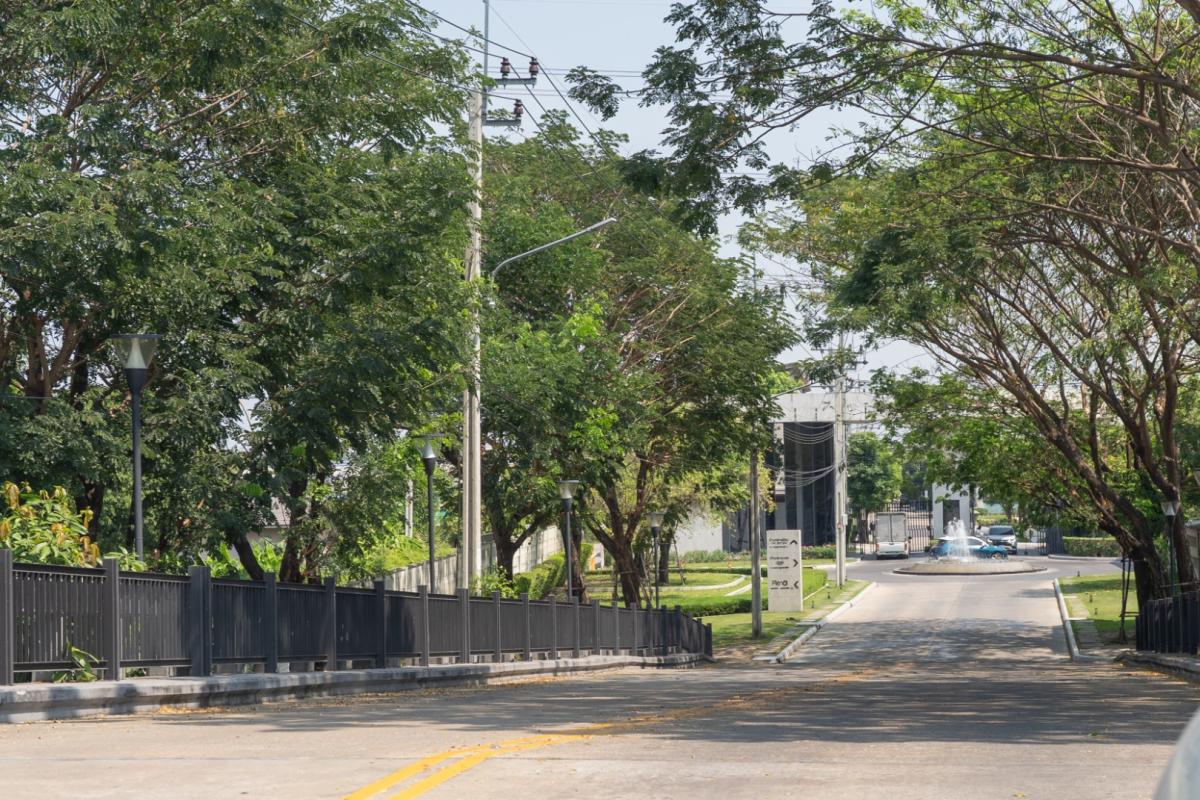 For RentHousePattanakan, Srinakarin : 🔥For Rent Immediately🔥 Baan Klang Muang The Edition Rama 9 - Bangkok Kreetha, 3 bedrooms, 3 bathrooms. Brand new house, excellent condition, convenient location, ready to move in❗