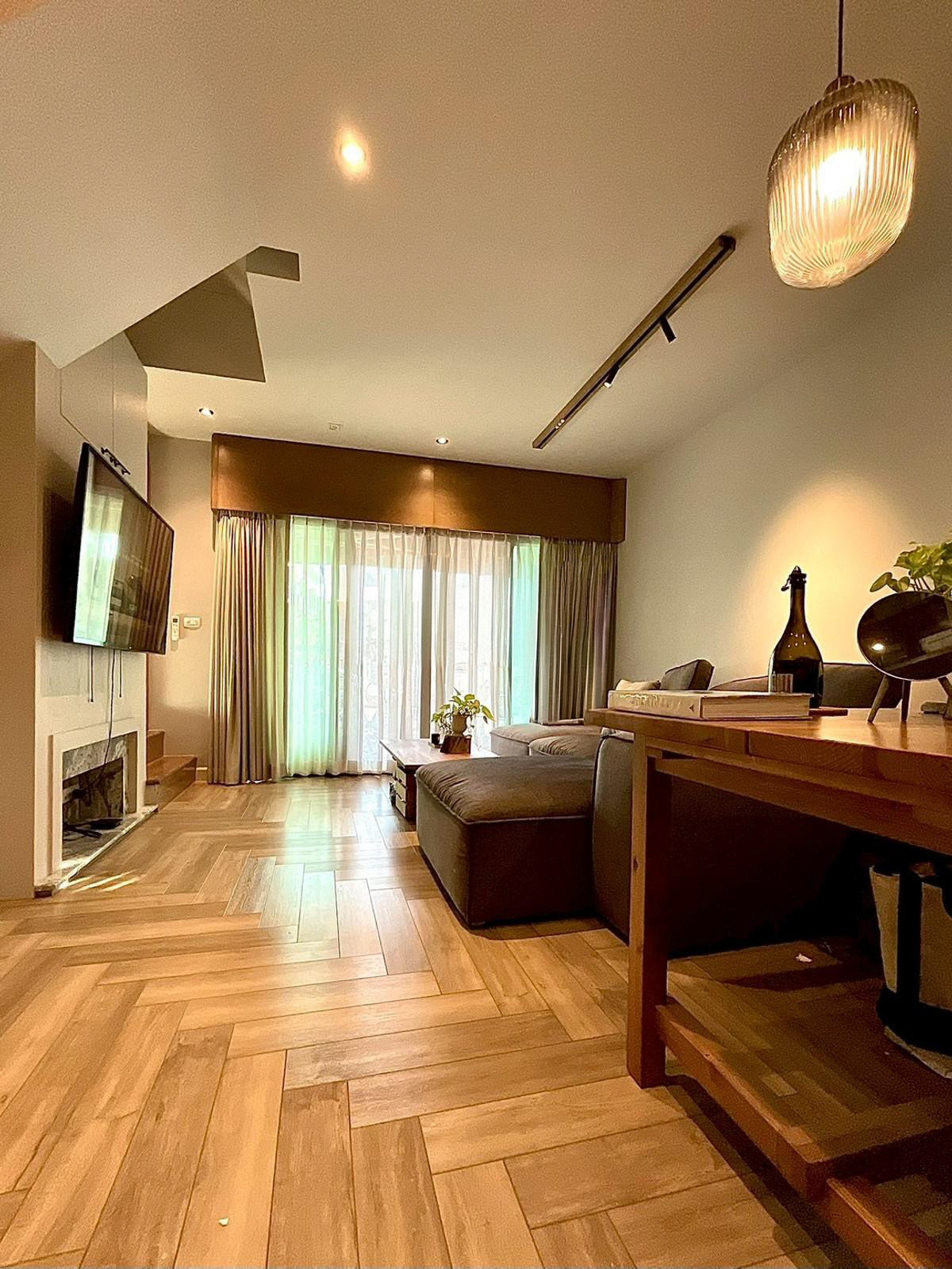 ขายทาวน์โฮมอ่อนนุช อุดมสุข : BEST DEAL! หน้าบ้านไม่ชนใคร ใหม่พร้อมอยู่ 💥 บ้านกลางเมือง ศรีนครินทร์ - อ่อนนุช / 3 ห้องนอน (ขาย), Baan Klang Muang Srinakarin - Onnut / 3 Bedrooms (FOR SALE) FON269