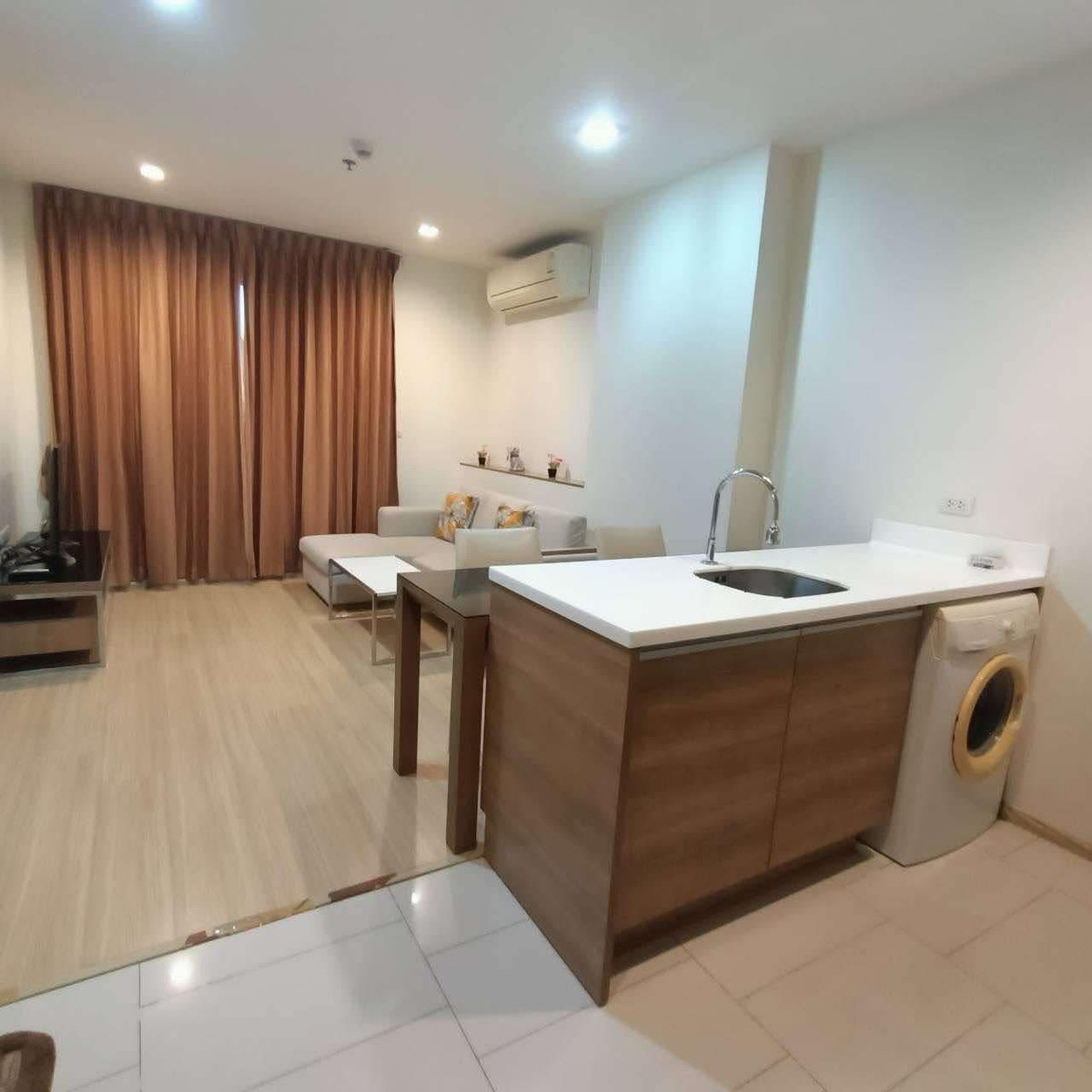 For RentCondoRatchadapisek, Huaikwang, Suttisan : ⚡️Hot Deal⚡️Rhythm ratchada huaikwang 45 Sqm 🔥1B1B 20,000 B only💫 If interested, contact Putter 0928895628 Line:plustor_ss
