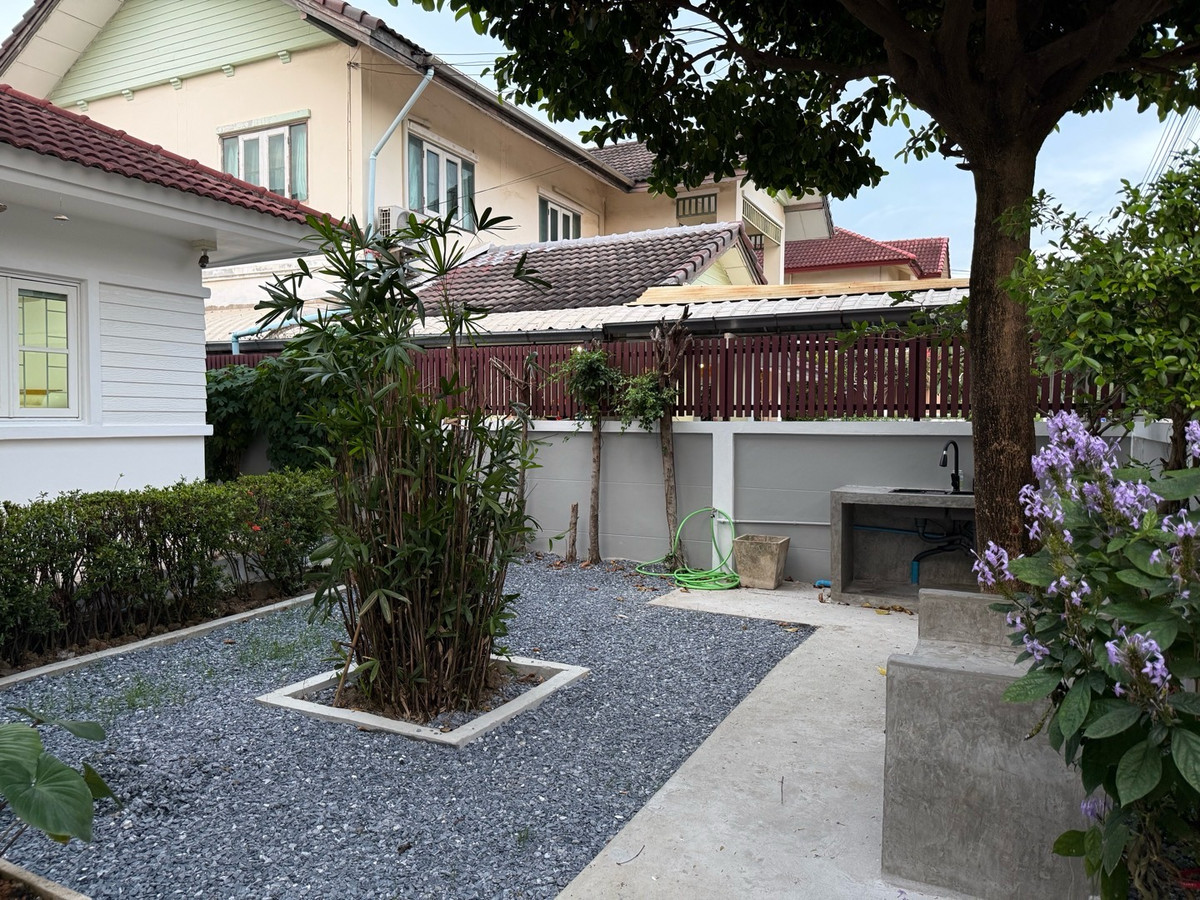 บ้านนนทบุรี บางใหญ่ บางบัวทอง : 🏡✨ ขาย / ให้เช่า บ้านเดี่ยวหรู พร้อมเข้าอยู่
📍 หมู่บ้านประดับดาว 3 ทำเลท่าอิฐ ปากเกร็ด นนทบุรี