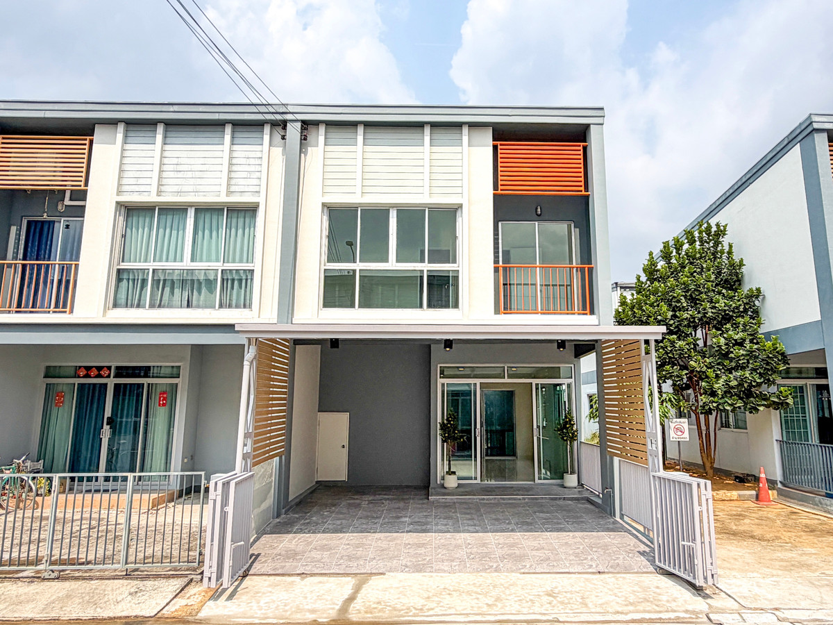 ขายทาวน์โฮมพระราม 5 ราชพฤกษ์ บางกรวย : ชายทาวน์เฮ้าส์หลังมุม บ้านลุมพินีทาวน์วิลล์ ราชพฤกษ์-ปิ่นเกล้า รีโนเวทใหม่ ต่อเติมครบ ใกล้รถไฟฟ้าสายสีแดงและใกล้เซ็นทรัลปิ่นเกล้า