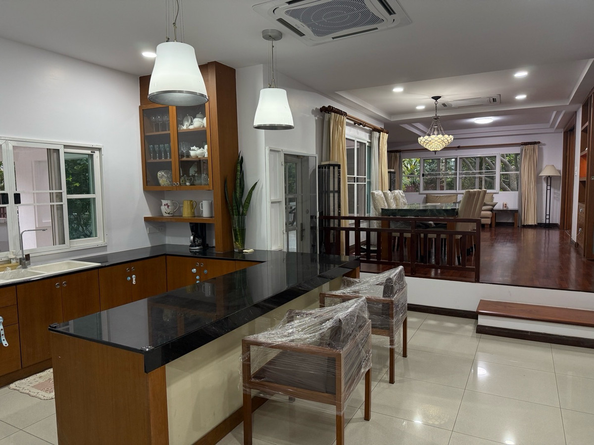 บ้านนนทบุรี บางใหญ่ บางบัวทอง : 🏡✨ ขาย / ให้เช่า บ้านเดี่ยวหรู พร้อมเข้าอยู่
📍 หมู่บ้านประดับดาว 3 ทำเลท่าอิฐ ปากเกร็ด นนทบุรี