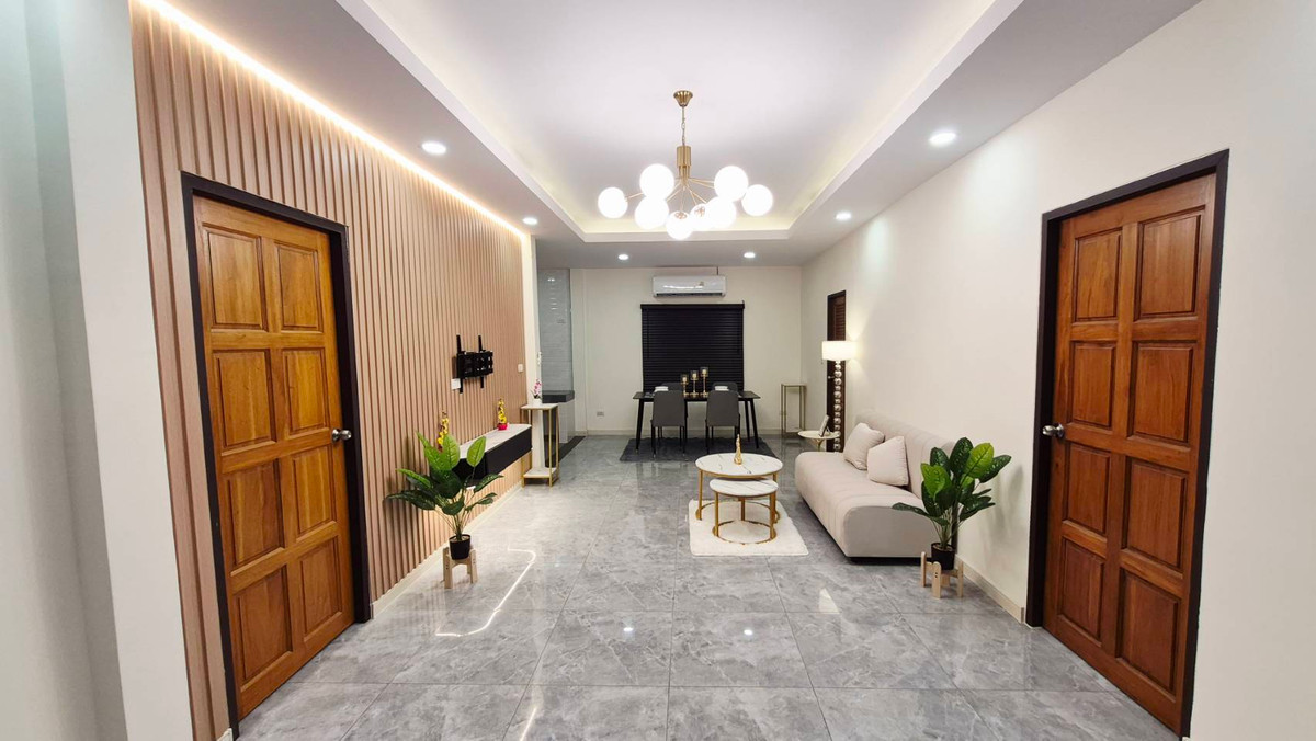 ขายบ้านพัทยา บางแสน ชลบุรี สัตหีบ : ขายบ้านเดี่ยว🏠 หมู่บ้านปาร์ครุ่งเรืองเขาตาโล เนื้อที่ 52 ตารางวา,