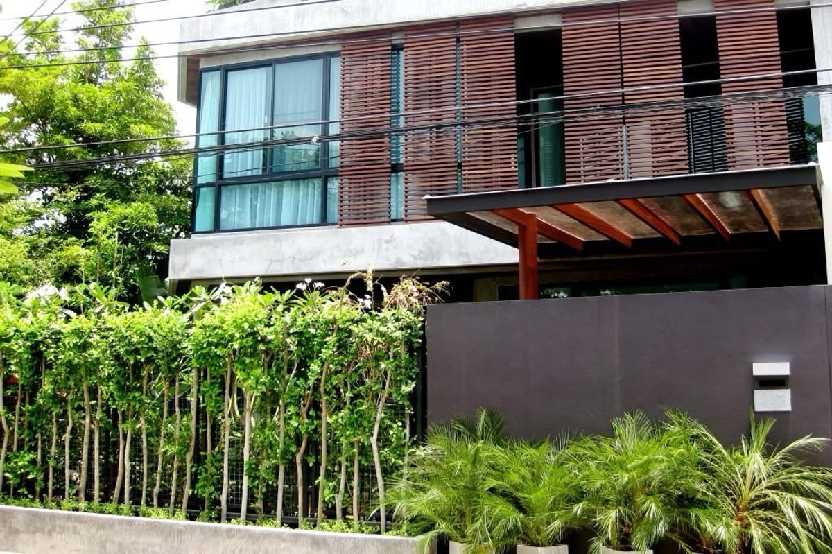 ให้เช่าสุขุมวิท อโศก ทองหล่อ : Pool Villa for rent @ Thonglor