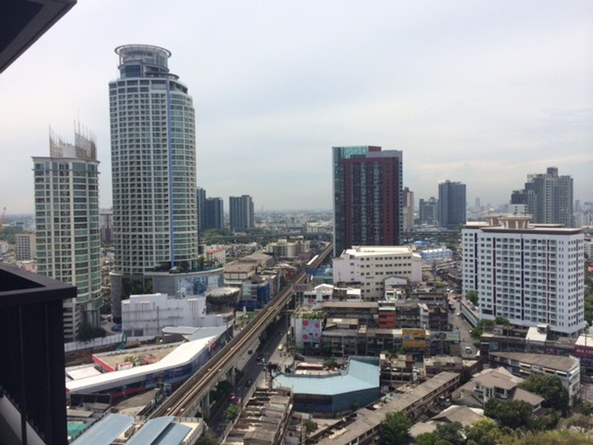 For RentCondoOnnut, Udomsuk : For Rent Condo Rhythm 44/1 (BTS Phra Khanong) (S03-2632)