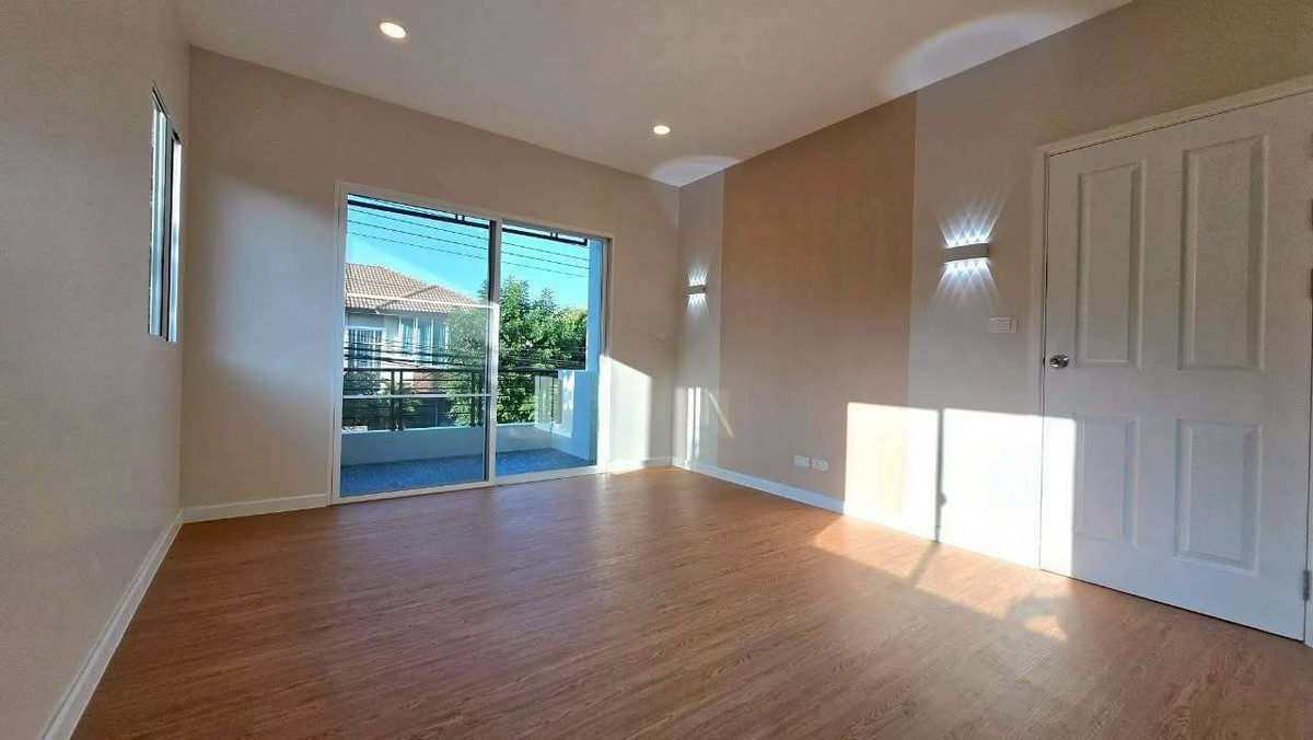 For SaleHousePathum Thani,Rangsit, Thammasat : 🔥 S-PVST101 🔥 Line : @p2nproperty