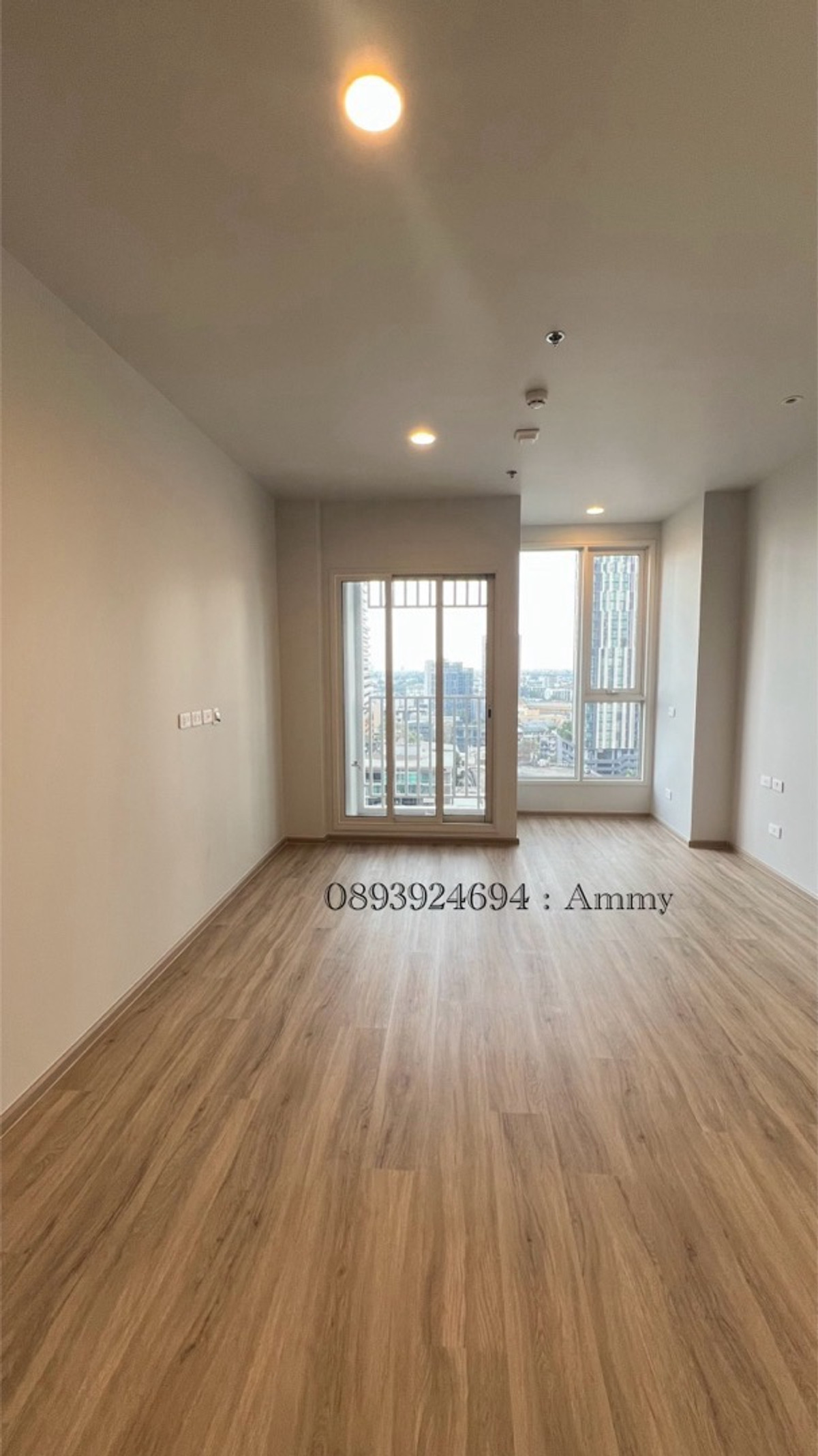 ขายดาวน์คอนโดสุขุมวิท อโศก ทองหล่อ : ขายดาวน์ก่อนโอน 4.09 ลบ. ราคาดีที่สุด*** ใกล้ Bts.ทองหล่อ (0893924694 : แอมฝ่ายขาย)