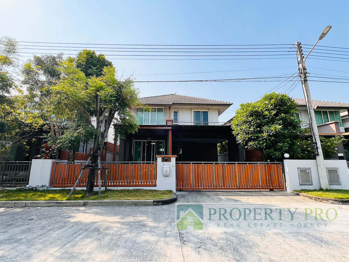 For RentHousePathum Thani,Rangsit, Thammasat : House for Rent Baranee Residence Rangsit Klong 3, 4 bedroom 57 sq wah 185 sqm Good Condition Near Thammasart University, Bangkok University, Future Park Rangsit : EL26R-005