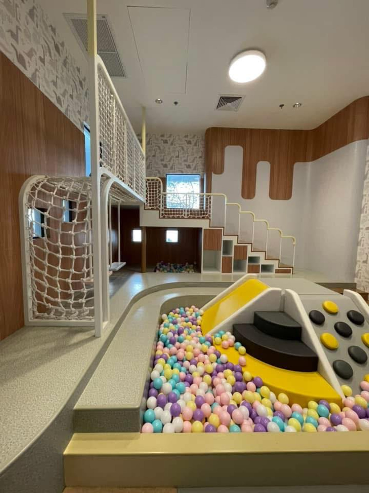 ให้เช่าคอนโดพัทยา บางแสน ชลบุรี สัตหีบ : Mixed-Use แห่งแรกในพัทยา วิวทะเล ใจกลางพัทยาเหนือ 🌊 ONCE PATTAYA / 1 Bedroom (FOR RENT), วันซ์ พัทยา / 1 ห้องนอน (เช่า) BEWN101