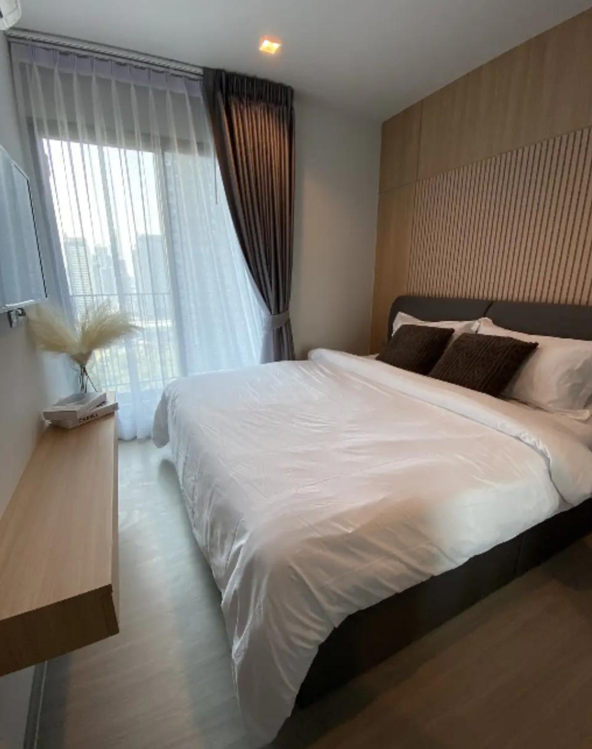 ให้เช่าคอนโดพระราม 9 เพชรบุรีตัดใหม่ RCA : 🏢 LIFE ASOKE RAMA9 แบบ 2ห้องนอน