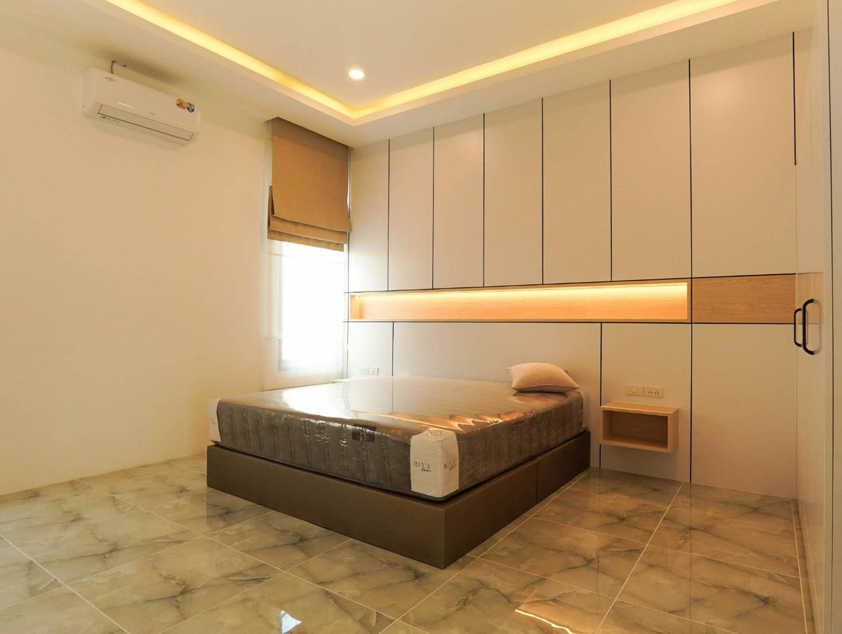 For SaleHousePattaya, Bangsaen, Chonburi : Village Pattaya Rungrueng / 3 Bedrooms (For Sale), Moo Baan Pattaya Rungrueng / 3 Bedrooms (FOR SALE) BEWN083