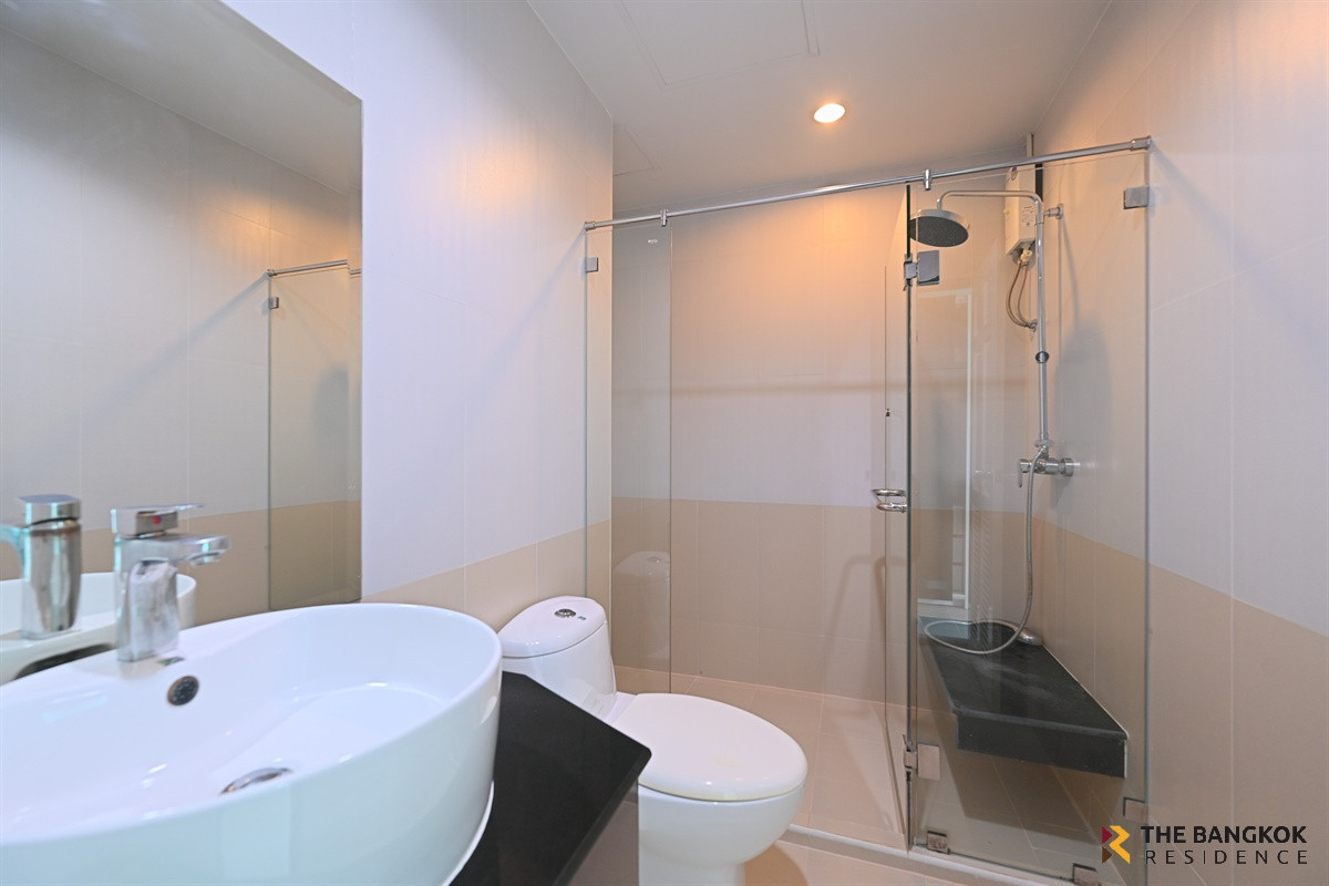 For RentCondoSukhumvit, Asoke, Thonglor :  Sukhumvit Living Town 🌅 Sunset Skyline Residence 🌆 Open View, Near MRT Phetchaburi 