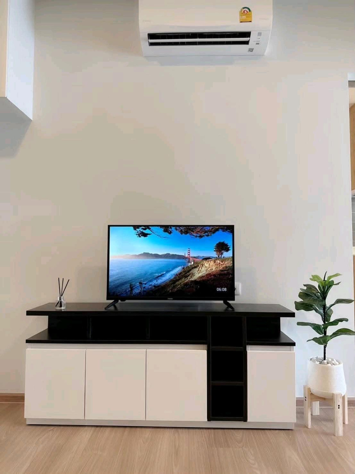 ให้เช่าคอนโดปิ่นเกล้า จรัญสนิทวงศ์ : 💦 คอนโดทำเลทอง ใกล้ศิริราช–ธรรมศาสตร์ เดินทางสะดวกมาก ห้องว่างพร้อมอยู่ เข้าอยู่ได้ทันที 💦