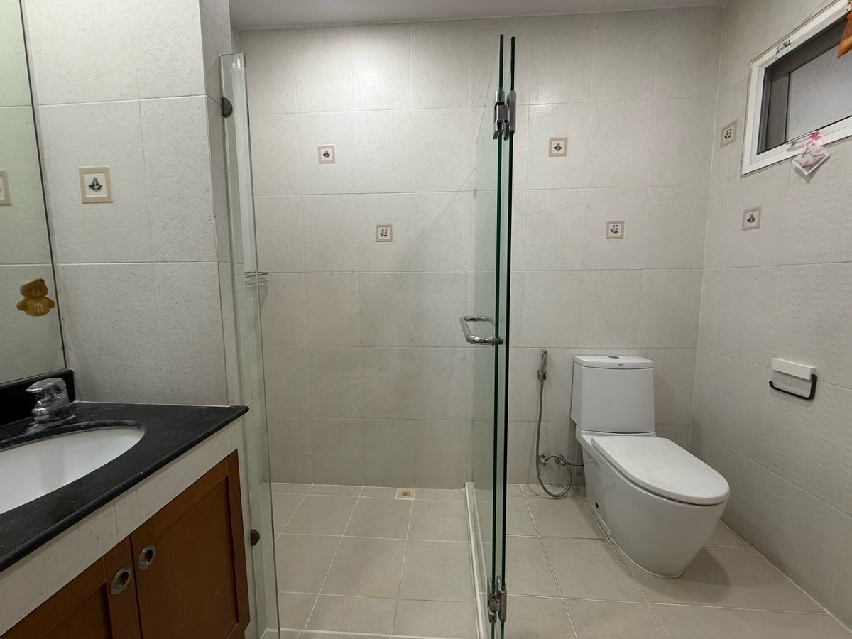 บ้านนนทบุรี บางใหญ่ บางบัวทอง : 🏡✨ ขาย / ให้เช่า บ้านเดี่ยวหรู พร้อมเข้าอยู่
📍 หมู่บ้านประดับดาว 3 ทำเลท่าอิฐ ปากเกร็ด นนทบุรี