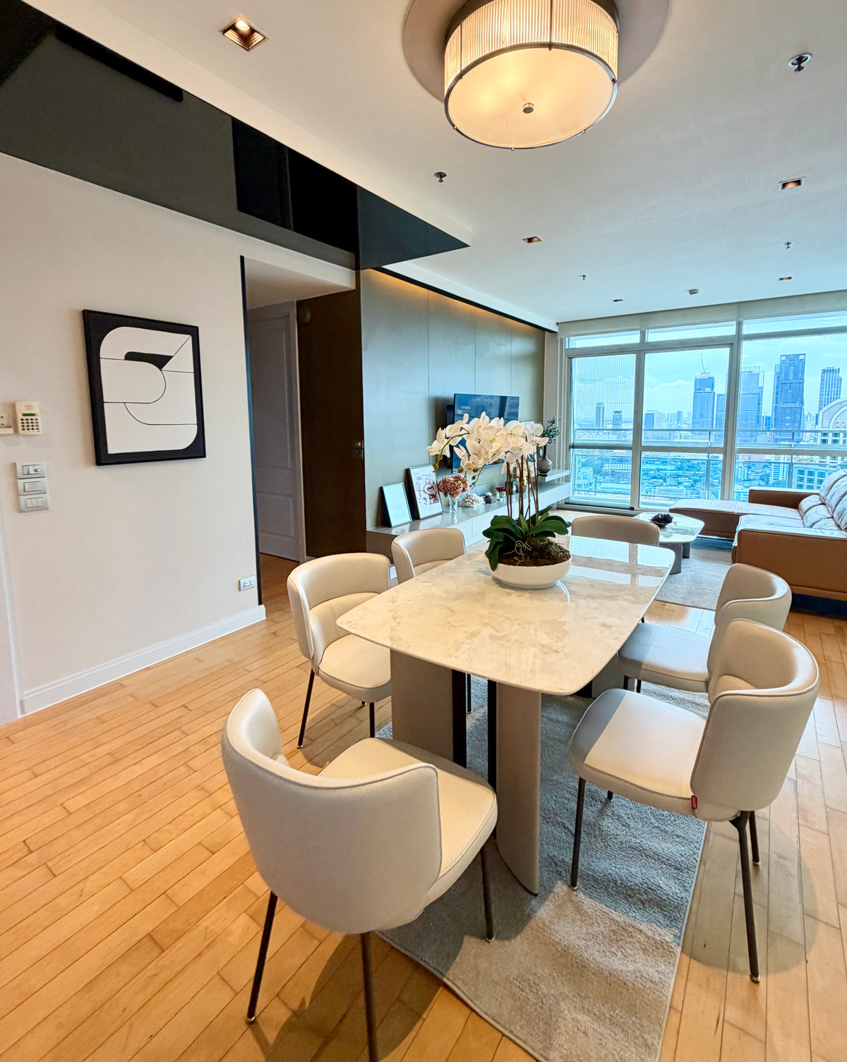 For RentCondoWitthayu, Chidlom, Langsuan, Ploenchit : For Rent – Athenee Residence, Ruamrudee (36th Floor , 133 sq.m.)(S15-7915)