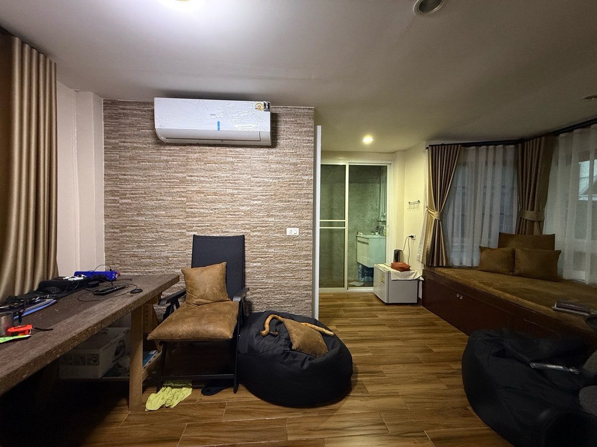 บ้านนนทบุรี บางใหญ่ บางบัวทอง : 🏡✨ ขาย / ให้เช่า บ้านเดี่ยวหรู พร้อมเข้าอยู่
📍 หมู่บ้านประดับดาว 3 ทำเลท่าอิฐ ปากเกร็ด นนทบุรี