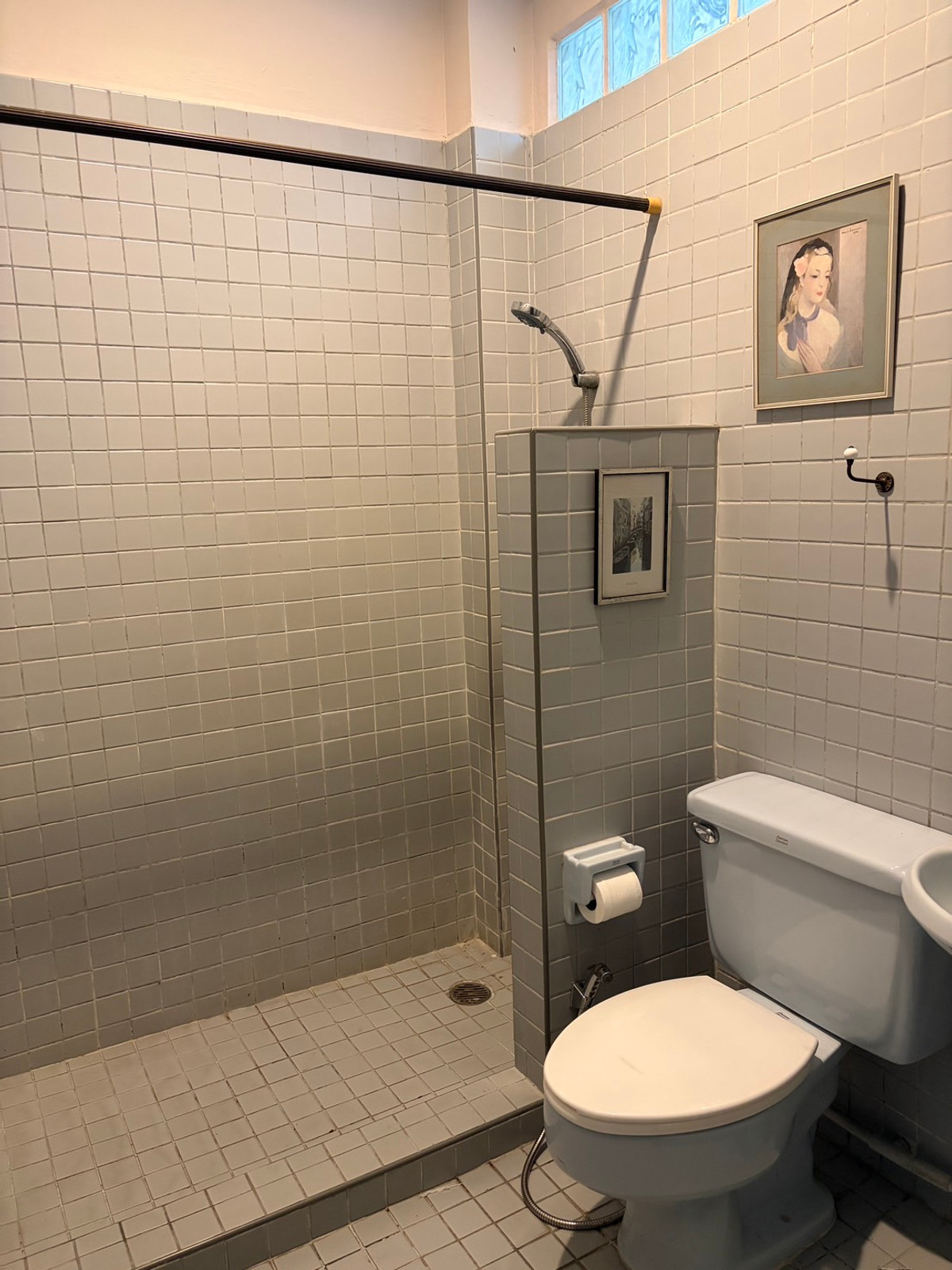 ให้เช่าทาวน์โฮมสุขุมวิท อโศก ทองหล่อ : Townhome Thonglor soi 7 950m from BTS Thonglor: 4Fl 36sqwah 450sqm. 6bed 4bath 250,000/mth. Am: 0656199198