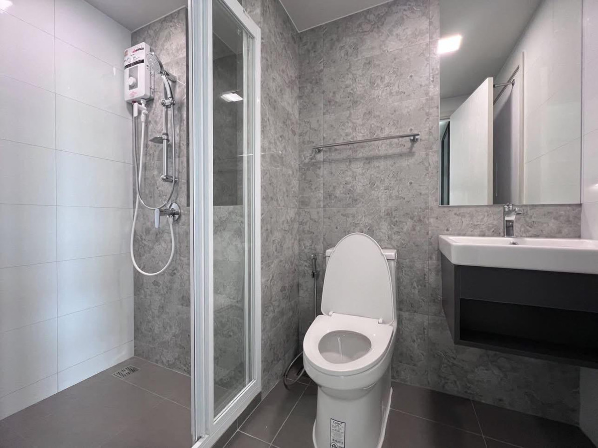 For RentCondoOnnut, Udomsuk : ✅ 100% Brand New | Beautifully Decorated Unit Condo for Rent at Atmoz Oasis Onnut 🚆 Near MRT Srinuch (Sri Nut Station)