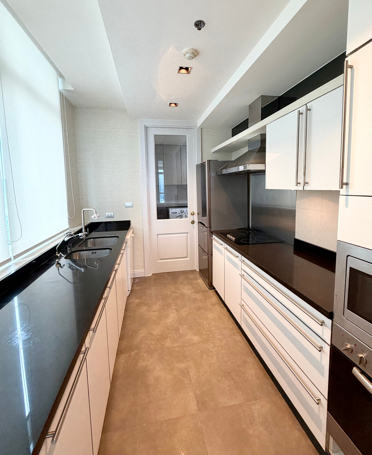 For RentCondoWitthayu, Chidlom, Langsuan, Ploenchit : For Rent – Athenee Residence, Ruamrudee (36th Floor , 133 sq.m.)(S15-7915)