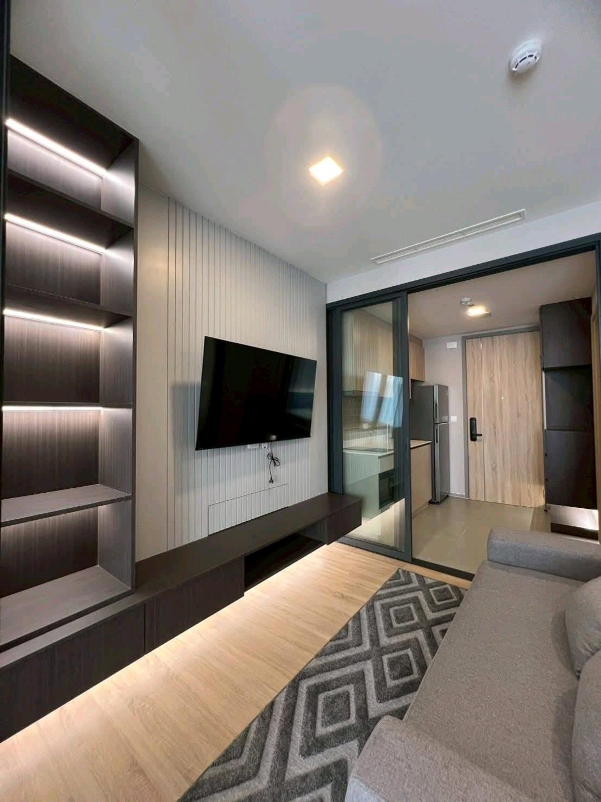 ให้เช่าคอนโดราชเทวี พญาไท : 💫 คอนโดหรูใจกลางเมือง วิวสูงโล่ง โครงการคุณภาพระดับพรีเมียมจาก Sansiri ทำเลใจกลางเมือง เดินทางสะดวก!!