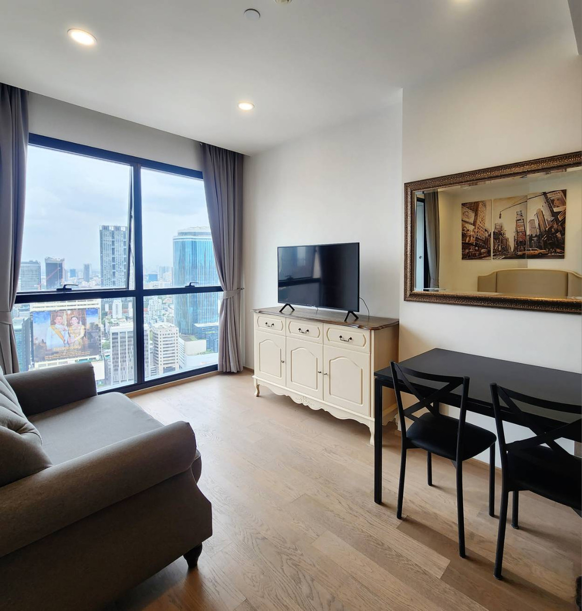 For RentCondoSiam Paragon ,Chulalongkorn,Samyan : 💥CP-7803💥Ashton Chula - Silom👉Line : @rangrak