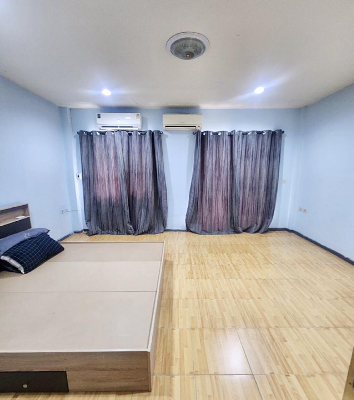 ขายทาวน์โฮมโชคชัย4 ลาดพร้าว71 : ขายด่วน บ้านกลางเมืองรัชดา เหม่งจ๋าย