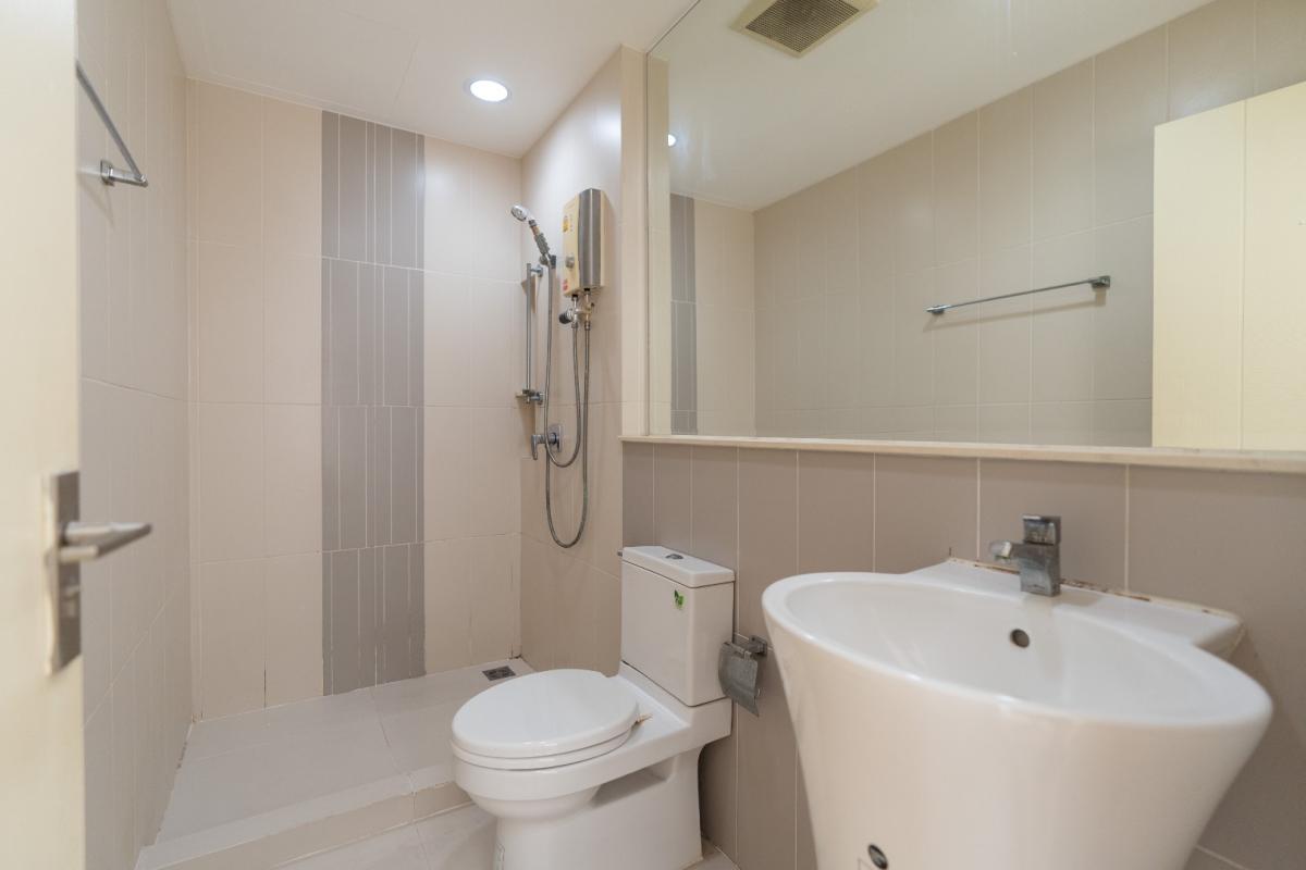 For RentTownhomeRamkhamhaeng, Hua Mak : 🔥For Rent Immediately🔥 Townhouse in the City Center, Rama 9 - Ramkhamhaeng. 3 bedrooms, 3 bathrooms. Beautiful house, ready to move in. Near the expressway and the Orange Line MRT❗