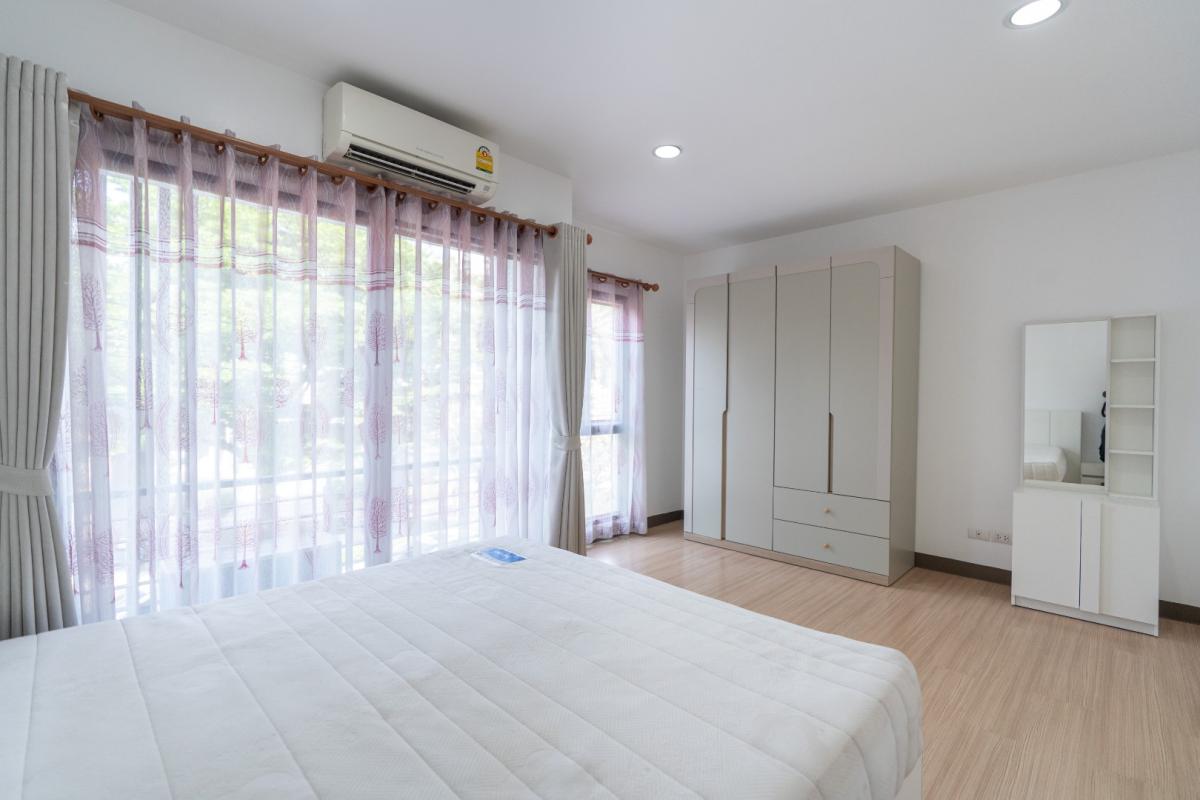 For RentTownhomeRamkhamhaeng, Hua Mak : 🔥For Rent Immediately🔥 Townhouse in the City Center, Rama 9 - Ramkhamhaeng. 3 bedrooms, 3 bathrooms. Beautiful house, ready to move in. Near the expressway and the Orange Line MRT❗