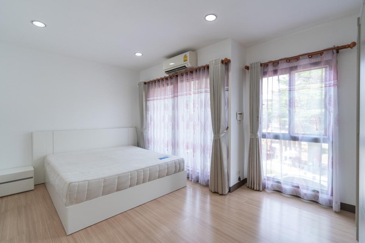 For RentTownhomeRamkhamhaeng, Hua Mak : 🔥For Rent Immediately🔥 Townhouse in the City Center, Rama 9 - Ramkhamhaeng. 3 bedrooms, 3 bathrooms. Beautiful house, ready to move in. Near the expressway and the Orange Line MRT❗