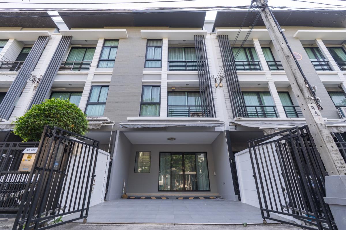 ให้เช่าทาวน์โฮมรามคำแหง หัวหมาก : 🔥ให้เช่าด่วน🔥บ้านกลางเมือง พระราม 9 - รามคำแหง 3 ห้องนอน 3 ห้องน้ำ บ้านสวย พร้อมอยู่ ใกล้ทางด่วน ติดรถไฟฟ้าสีส้ม❗