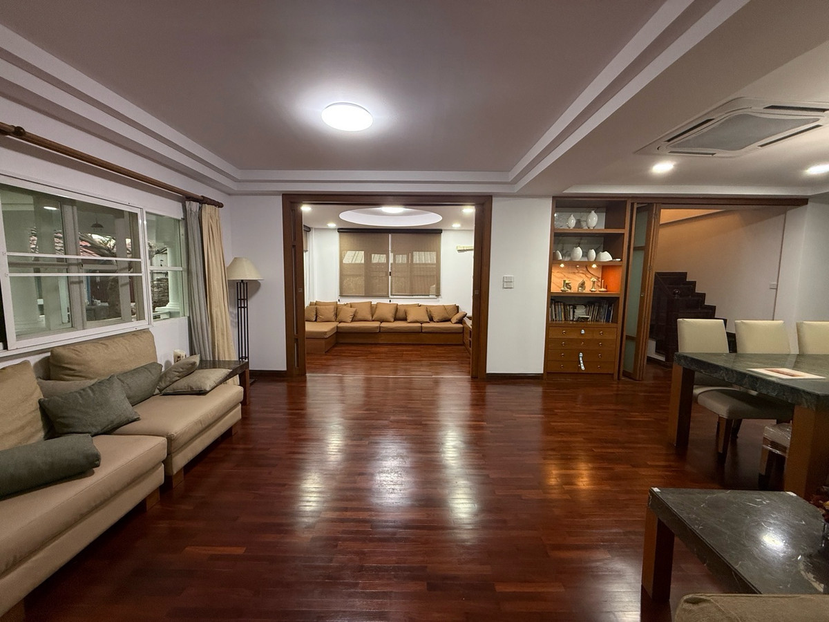 บ้านนนทบุรี บางใหญ่ บางบัวทอง : 🏡✨ ขาย / ให้เช่า บ้านเดี่ยวหรู พร้อมเข้าอยู่
📍 หมู่บ้านประดับดาว 3 ทำเลท่าอิฐ ปากเกร็ด นนทบุรี