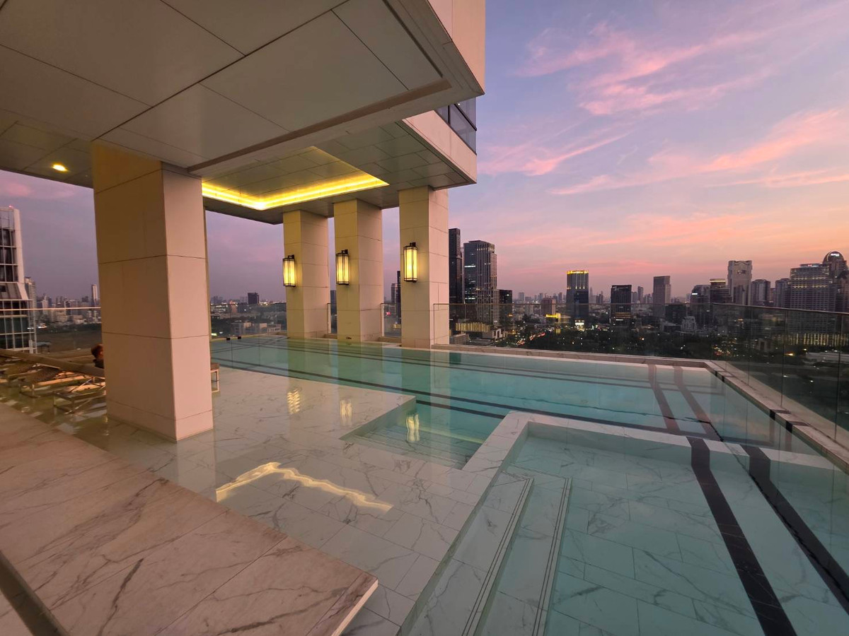 For SaleCondoWitthayu, Chidlom, Langsuan, Ploenchit : Muniq Langsuan: 1bed 1bath 57.5sqm. 23,000,000 transfer fee 50/50 Am: 0656199198