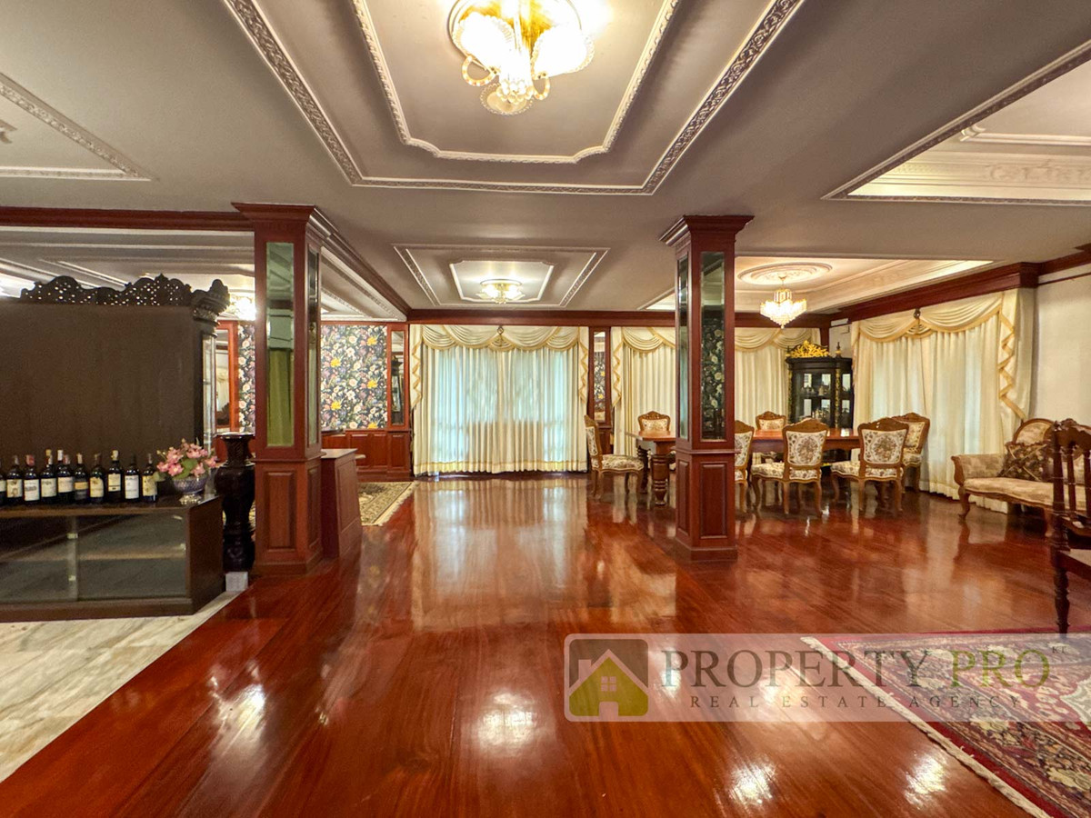 For SaleHouseChaengwatana, Muangthong : 2 Story Detached house for Sale Ban Sahakon Khehasathan 3 Soi Tiwanon-Pak Kret 22, 4 beds 4 baths 300 Sqw Near Pak Kert Bypass Chaeng Watthana Rama IV Bridge Expressway : KT26S-003