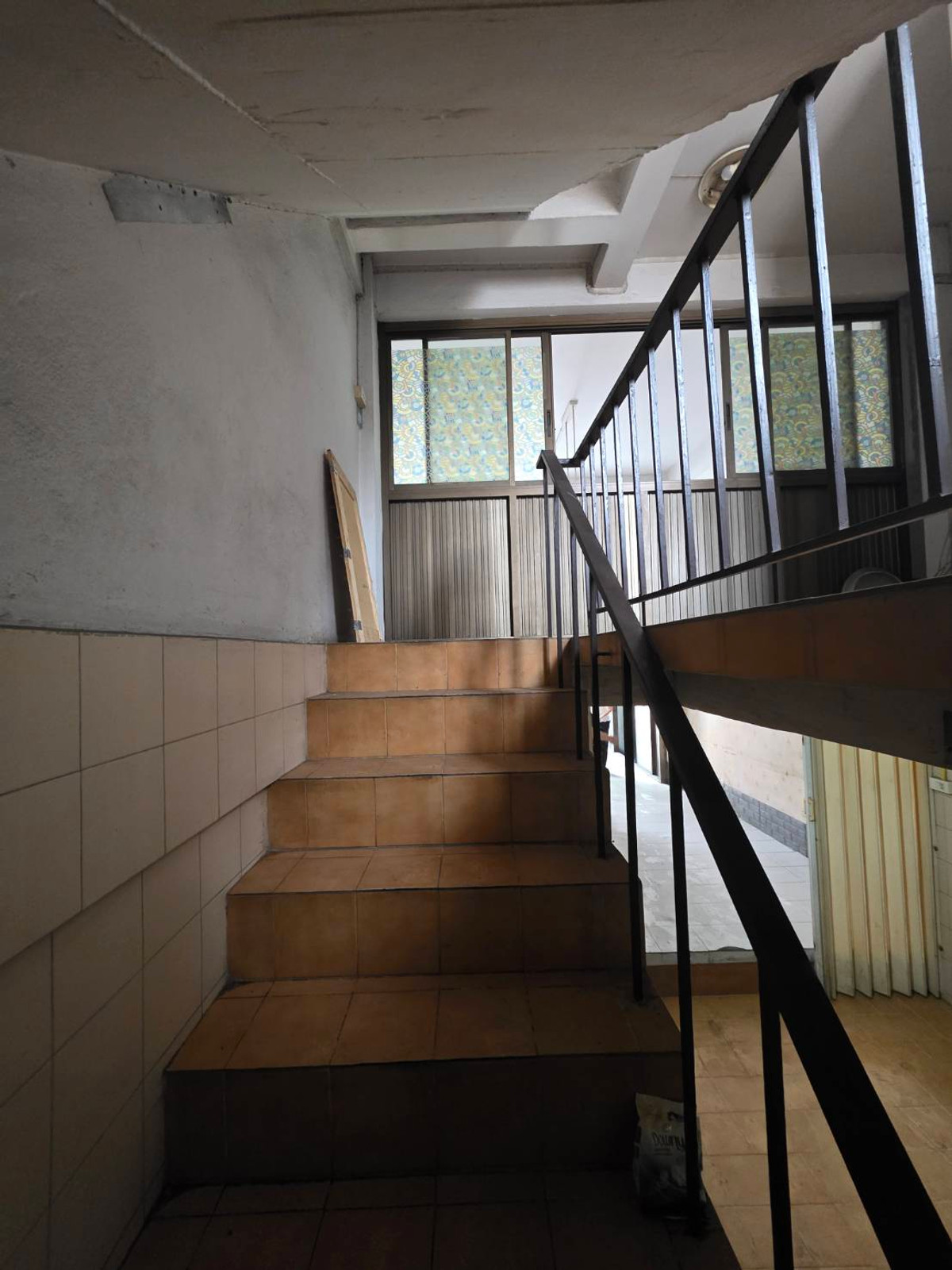 For RentShop HouseKasetsart, Ratchayothin : Commercial building for rent, near Senanikom BTS, only 3 minutes.