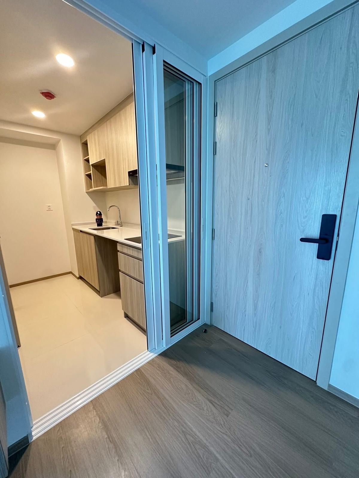 ให้เช่าคอนโดเกษตรศาสตร์ รัชโยธิน : คอนโดเลี้ยงสัตว์ได้ 2 ตัว 🐶🐈‼️ ให้เช่า The Origin พหล 57 🔥 ห้องสวยมาก 🐶🐈  เฟอร์ครบ+มีเครื่องซักผ้า วิวสระน้ำ📍 พร้อมให้เข้าอยู่  (ตอบแชทและรับสายไวมาก )